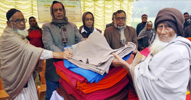 নড়াইলে বন্ধু কল্যাণ ট্রাস্টের উদ্যোগে কম্বল বিতরণ