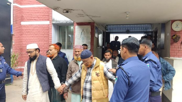 নড়াইলে নাশকতা মামলায় জামায়াতের ১১ নেতাকর্মী গ্রেপ্তার