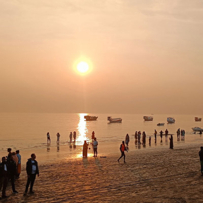 বছরের শেষ দিনও পর্যটক নেই কুয়াকাটায়