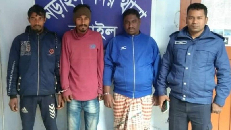 নড়াইলে তিন ইজিভ্যান চোর গ্রেফতার