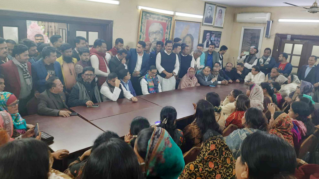 সংরক্ষিত আসনের মনোনয়নপ্রত্যাশীদের সঙ্গে ওবায়দুল কাদেরের বৈঠক