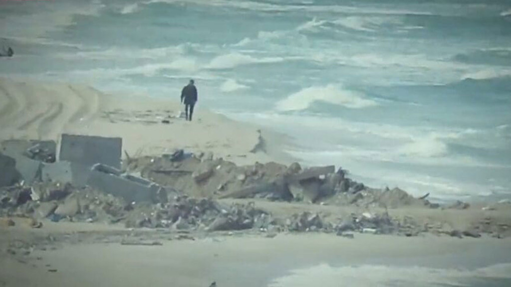 দুই ফিলিস্তিনিকে হত্যার পর বুলডোজার দিয়ে চাপা