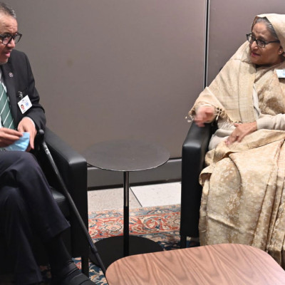 বিশ্ব স্বাস্থ্য সংস্থার মহাপরিচালকের সঙ্গে প্রধানমন্ত্রীর বৈঠক