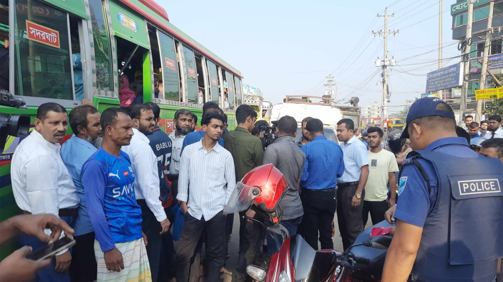 কঠোর তল্লাশি আমিনবাজারে, গ্রেপ্তার হয়েছেন ওয়ারেন্টভুক্ত আসামিও