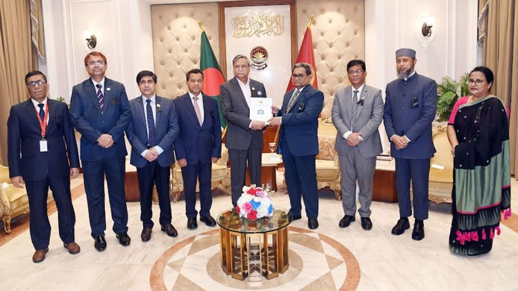 বিচারকদের পেশাগত প্রশিক্ষণের উপর গুরুত্বারোপ রাষ্ট্রপতির