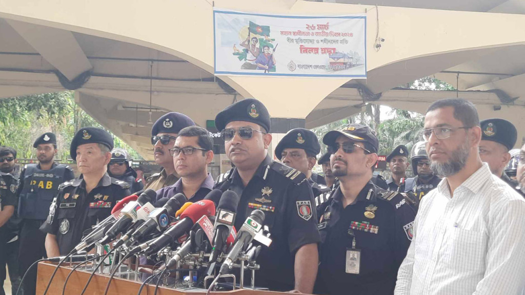 রেলের যাত্রী ভোগান্তির জন্য যদি একজন দালালও পাই কঠোর ব্যবস্থা