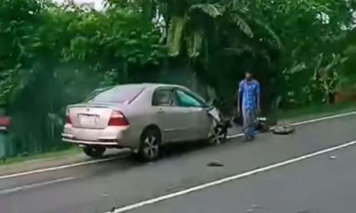 কাশিয়ানীতে প্রাইভেটকারের চাকা পাংচার হয়ে মোটরসাইকেলে ধাক্কা, নিহত-১