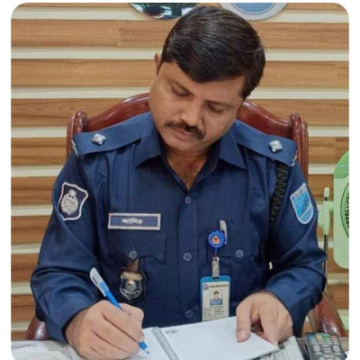 গোপালগঞ্জ সদরের ওসি সন্ত্রাস-মাদক নির্মূলে বদ্ধপরিকর!