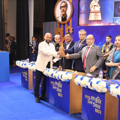 আবারো শেখ মুজিব শিল্প পুরস্কার অর্জন করলো সুপার স্টার গ্রুপ