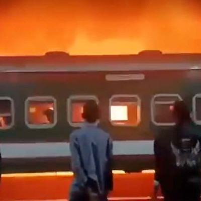 তফসিলের পর ট্রেনসহ ১১ বাহনে আগুন, সব ঢাকার বাইরে