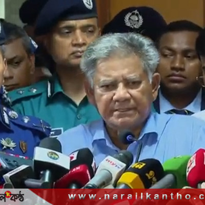 পুলিশের অস্ত্র নিয়ে ‘ভয়াবহ তথ্য’ দিলেন স্বরাষ্ট্র উপদেষ্টা