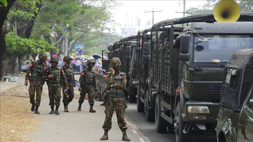 সেনা চৌকিতে হামলা : থাইল্যান্ডে পালাল মিয়ানমারের ৬২ সেনা