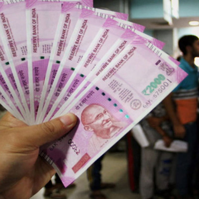 ভারতের বাজারে এখনও ১০ হাজার কোটি টাকার দু’হাজারের নোট