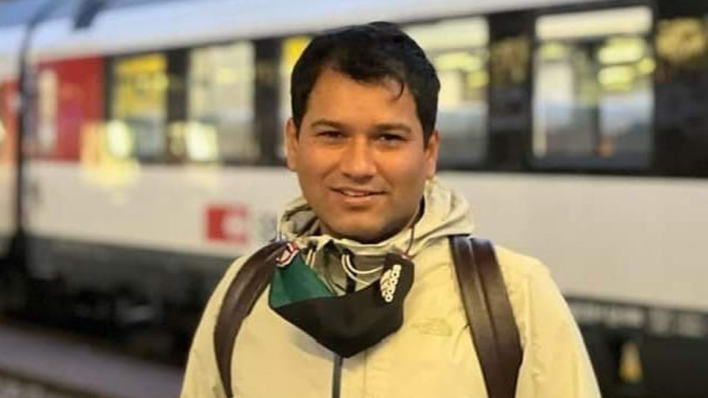 বিটিআরসি চেয়ারম্যানের ‘পিএস’ বরখাস্ত