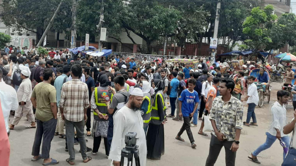 অন্য ডিভাইসে ফেসবুক লগআউট করবেন যেভাবে