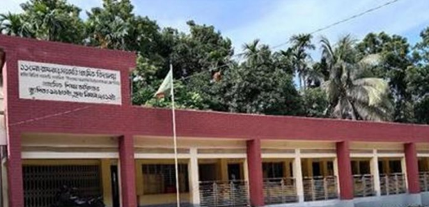 নড়াইলে শিক্ষকের বিরুদ্ধে সহকারী শিক্ষিকাকে যৌন হয়রানির অভিযোগ