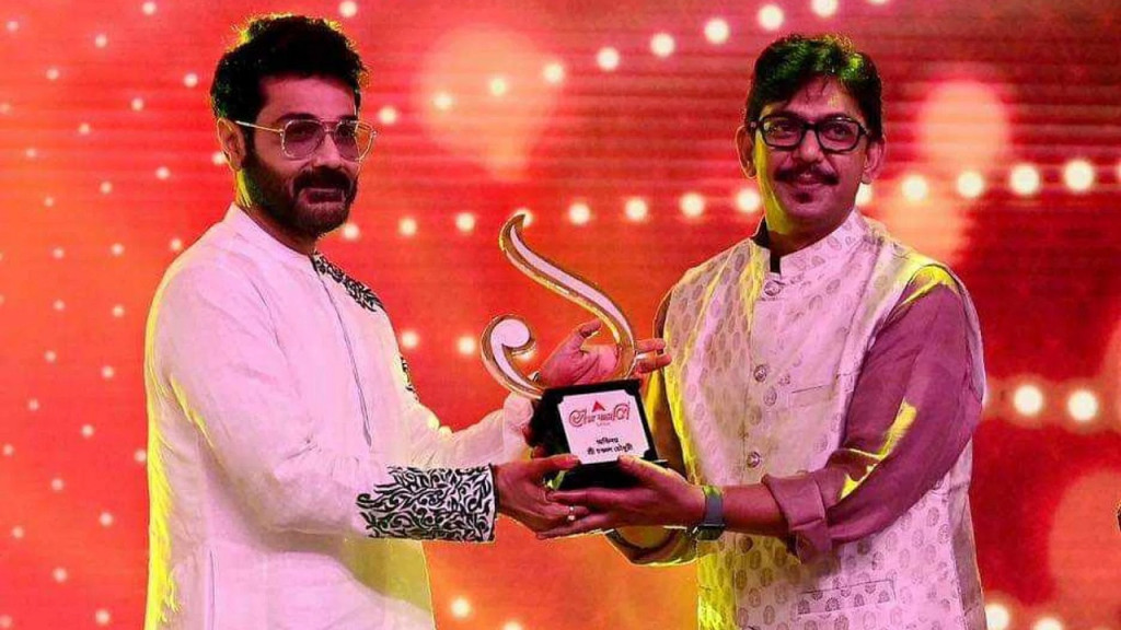 সেরা বাঙালি’ পুরস্কার পেলেন চঞ্চল চৌধুরী