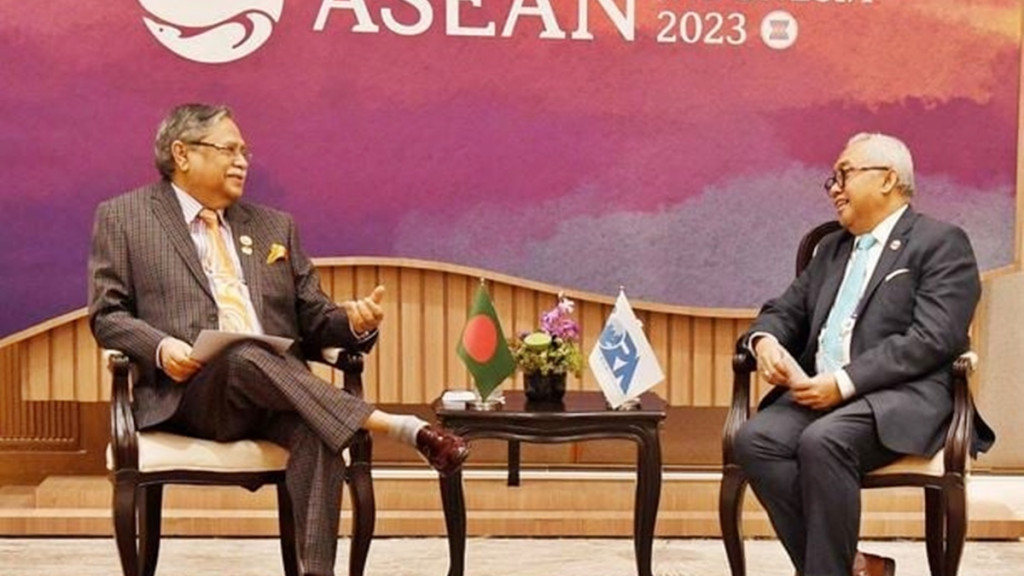 জাকার্তায় রাষ্ট্রপতির সঙ্গে আইওআরএ মহাসচিবের সাক্ষাৎ