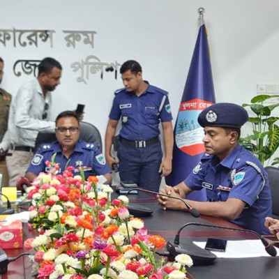 নড়াইলে আলিপ হত্যার রহস্য উদঘাটন: দুই ঘাতক গ্রেফতার