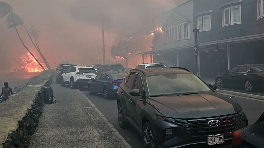ভয়াবহ দাবানলে ভষ্মীভূত হাওয়াইয়ের মাউই, বাড়ছে মৃতের সংখ্যা
