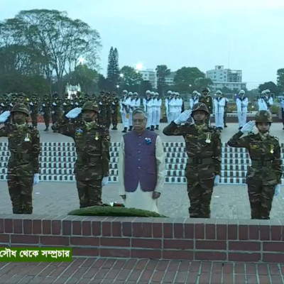 স্বাধীনতা দিবসে স্মৃতিসৌধে রাষ্ট্রপতি-প্রধানমন্ত্রীর শ্রদ্ধা