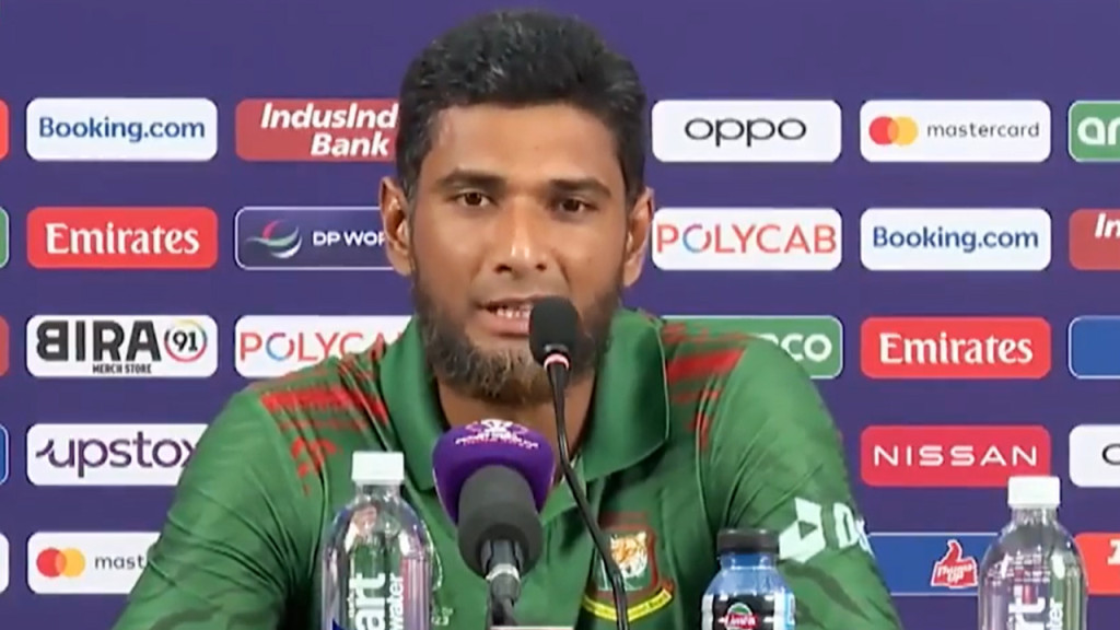 এই উইকেটে ৩৪০ রানও তাড়া করা সম্ভব : মাহমুদউল্লাহ