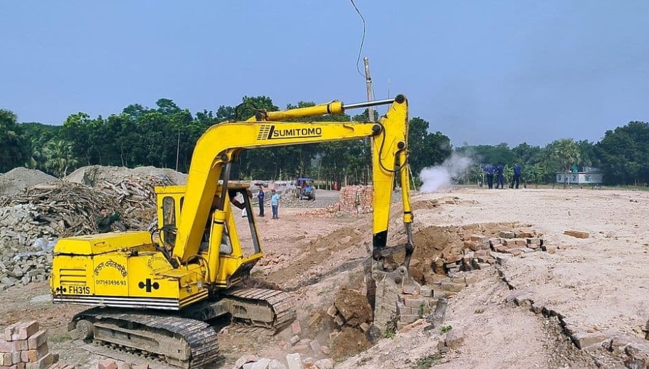 নড়াইলে পরিবেশ অধিদপ্তরের অভিযানে ৩টি ইটভাটা উচ্ছেদ