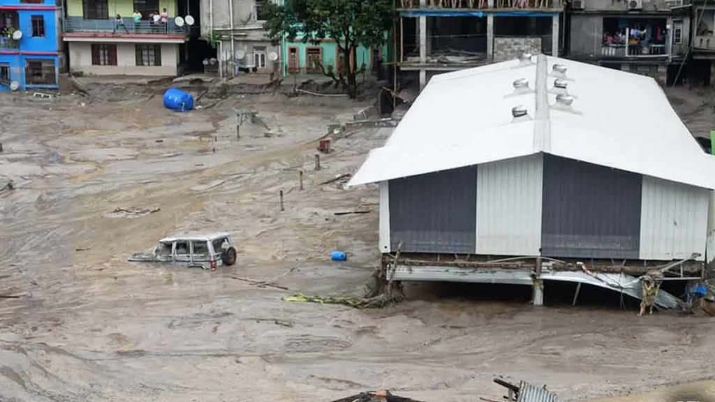 সিকিমে বন্যা : নিহত বেড়ে ৫৩, এখনও নিখোঁজ দেড় শতাধিক